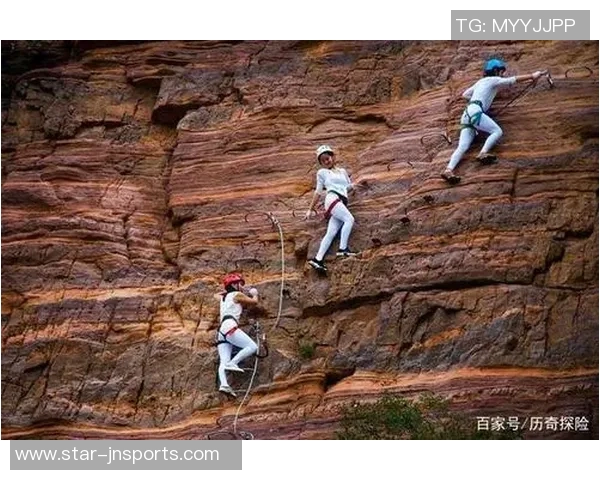 运动数据攀岩深度探索揭秘北京攀岩队防反策略与训练技巧